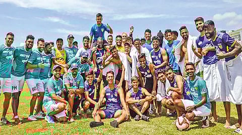 Chennaiyin FC players bid adieu to Reagan Singh, who has joined Hyderabad FC on loan