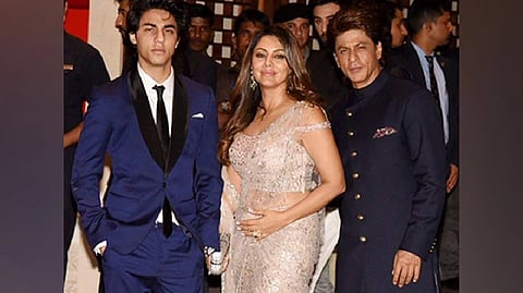 Gauri Khan and Shah Rukh Khan with Aryan