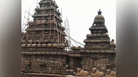 Maintenance work at Shore temple.