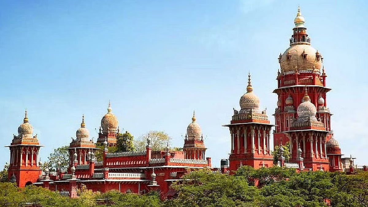 HC quashes FIRs against ex-AIADMK minister Jayakumar