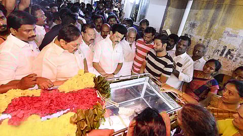 Stalin, DMK leaders, and relatives pays respects to Devarajulu?s mortal remains