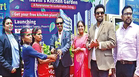 Founder & CMD of Navin?s, R Kumar distributes organic vegetable plants