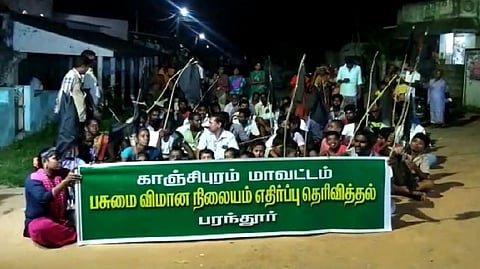 Parandur villagers protest