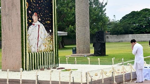 Congress leader Rahul Gandhi pays floral tribute at his father's memorial in Sriperumbudur.