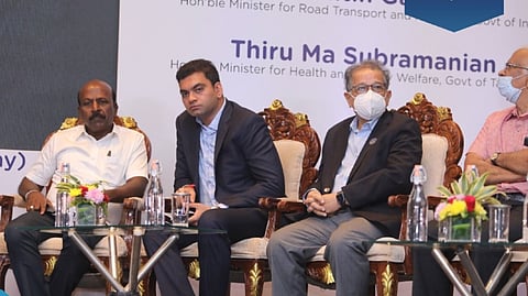 Ma Subramanian, Dr. K R Balakrishnan, and other doctors of the MGM Healthcare