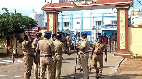 Police stationed outside the school