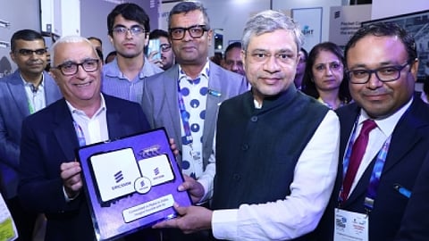 Government will set up 100 5G labs across the country and some of these labs will become incubators to train students