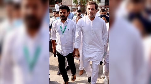 Rahul Gandhi resumes Bharat Jodo Yatra