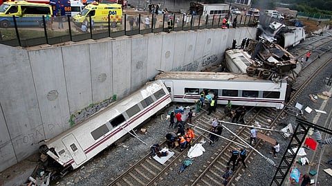 On July 24, 2013, a long-distance train derailed and crashed against a concrete wall near the northwestern city of Santiago de Compostela.