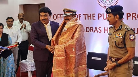 State Public Prosecutor Hasan Mohammed Jinnah and DGP C Sylendra Babu felicitate ADGP P Thamaraikannan in a pre-farewell event held at PP office in the Madras HC campus.