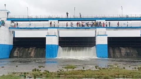 Redhills lake had received 142mm of rain and Chembarambakkam received 95mm of rainfall in 24 hours up to Wednesday morning
