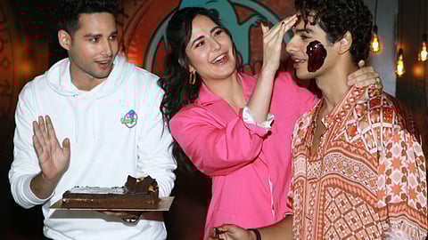 The three were seen celebrating Ishaan's birthday in a restaurant in Mumbai