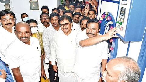 Ministers KN Nehru and Ma Subramanian inaugurating various health dept?s facilities in Tiruchy