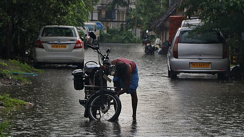 Heay rainfall results in stagnant of water in madipakkam