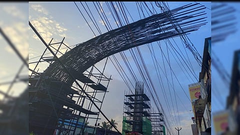 Pallikaranai traffic police cleared the rods from the road in four hours on Sunday afternoon