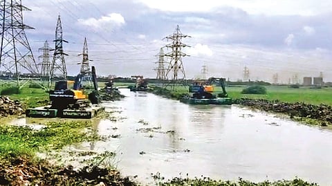 WRD hard at work in the Pallikaranai waterbody