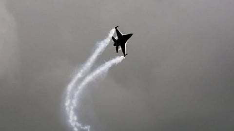 Taiwan says Chinese fighter jets fly near island