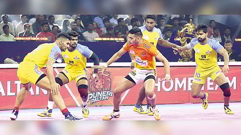 Action from the Tamil Thalaivas-Puneri Paltan contest
