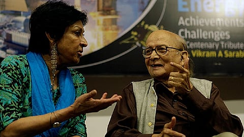 Dancer, Choreographer and daughter of Dr Vikram Sarabahi Mallika Sarabhai (L) in conversation with Dr S.M.Chitre