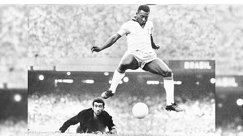 Pelé, Brazil’s mighty king of ‘beautiful game,’ has died