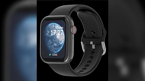The smartwatch comes equipped with built-in GPS Trajectory on application, multifunctional crown, and quick wireless charging.