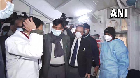 Union Health Minister Mansukh Mandaviya at Safdarjung Hospital to review a mock drill.
