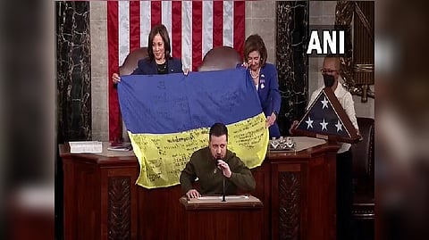 Ukrainian President Volodymyr Zelenskyy addressing the US Congress