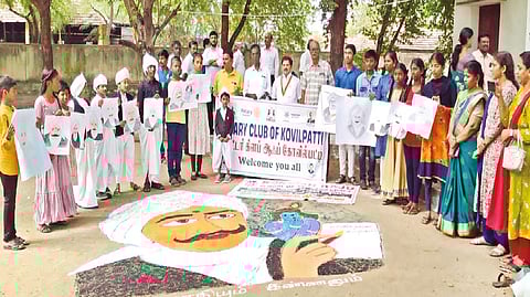 Students draw rangoli, dress like Bharathi to mark his 141st birth anniversary in Kovilpatti
