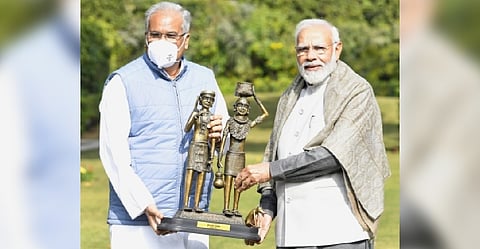 (L -R): Bhupesh Baghel ; Prime Minister Narendra Modi