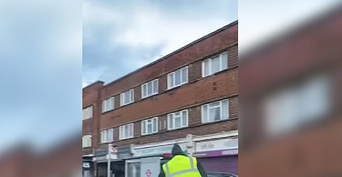 UK bus driver pit stops in rare, viral video