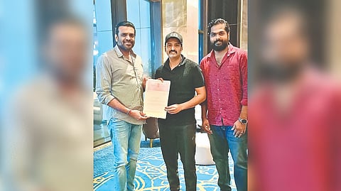 Santhanam with Karthik Yogi