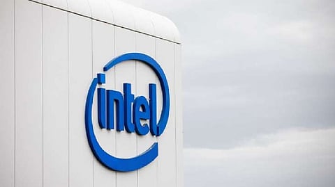 Intel set to lay offs employees