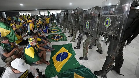 Bolsonaro supporters protest inside Planalto plalace