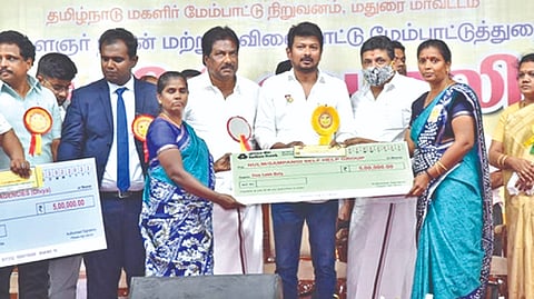 Minister Udhayanidhi Stalin handing over assistance to SHGs
at a function in Madurai on Monday