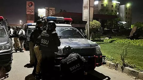 Armed terrorists lay siege on Karachi police HQ, one cop dead