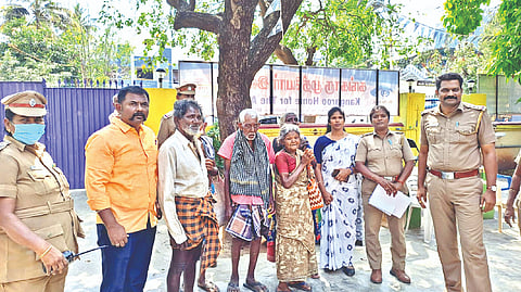City police here rescued 55 people who were wandering in the streets and lodged them in homes