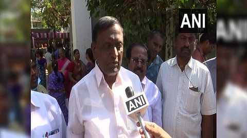 AIADMK candidate KS Thennarasu came to vote for Erode Bypolls