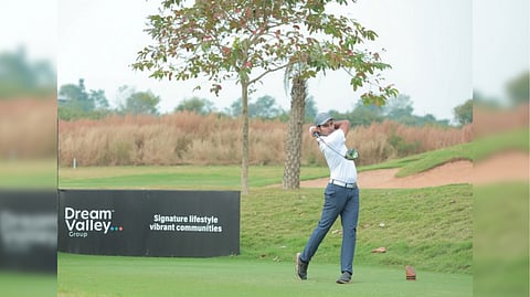 Manu Gandas misses cut, Chinese amateur in lead in Singapore