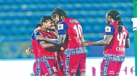 Jamshedpur defeats NorthEast 2-0