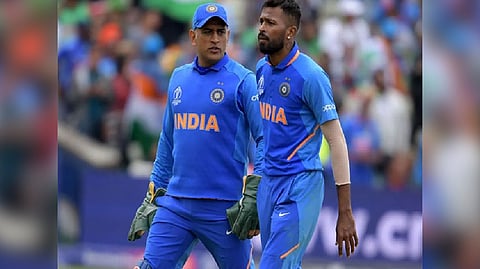 MS Dhoni with Hardik Pandya
