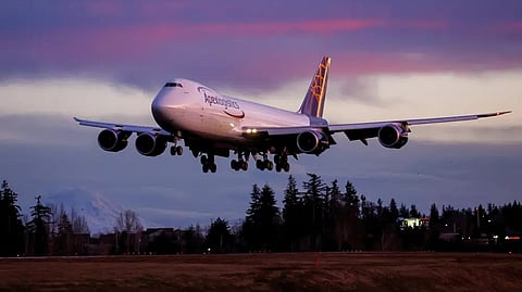 The final Boeing 747 lands at Paine Field following a test flight