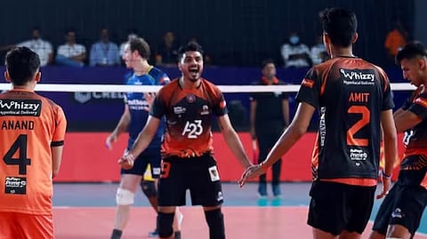 Hyderabad Black Hawks beat Kochi Blue Spikers