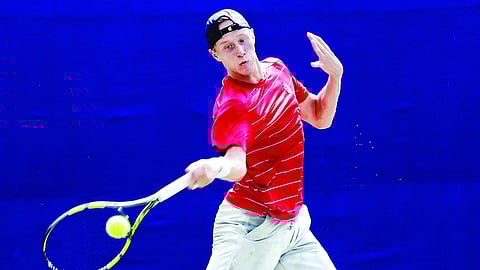 Leo Borg during an intense
training session