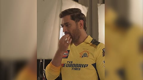 Whistle podu : MSD teaches Bravo to whistle, goes viral