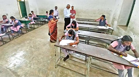 Class 9 students take entrance exam