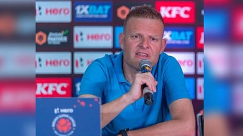 Head coach Josep Gombau
