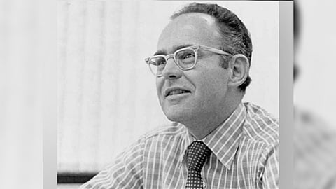 Gordon E Moore