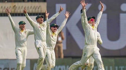 Australian players make an appeal against Rohit Sharma