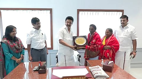 Stalin honouring the couple