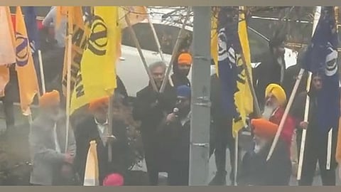 Screengrab from the video of Khalistanis threatening Indian Embassy.